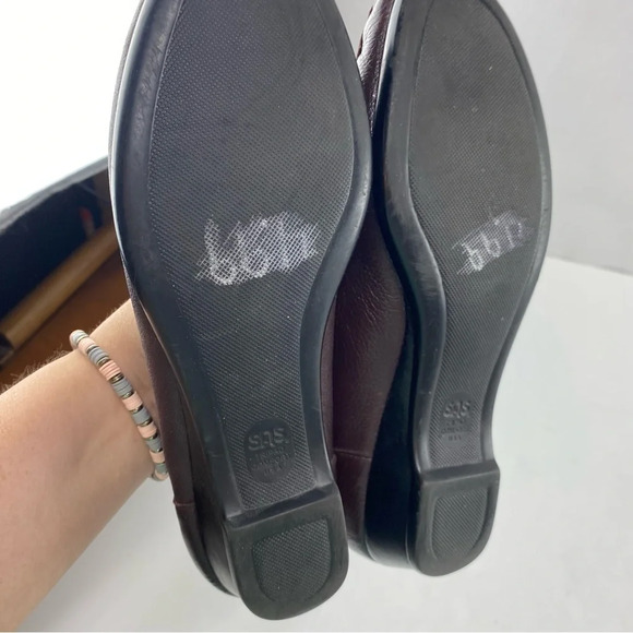 SAS Womens 9M Burgundy Leather Penny Loafers Wedge Tripad Comfort Shoes - Picture 6 of 8